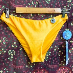 BNWT Mustard bikini bottoms Forever 21